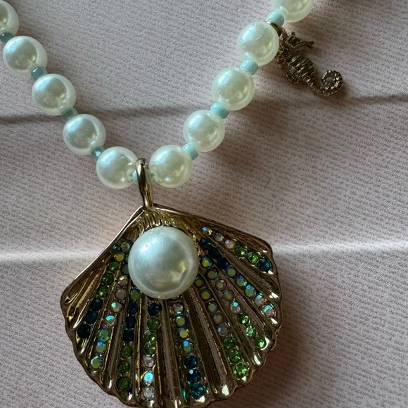 Betsey Johnson Cruise Control Faux Pearl
Seashell & Seahorse Pendant Necklace - Picture 4 of 10